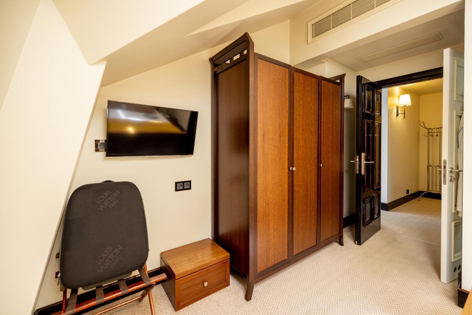 Astoria Hotel Lviv Szoba fotó